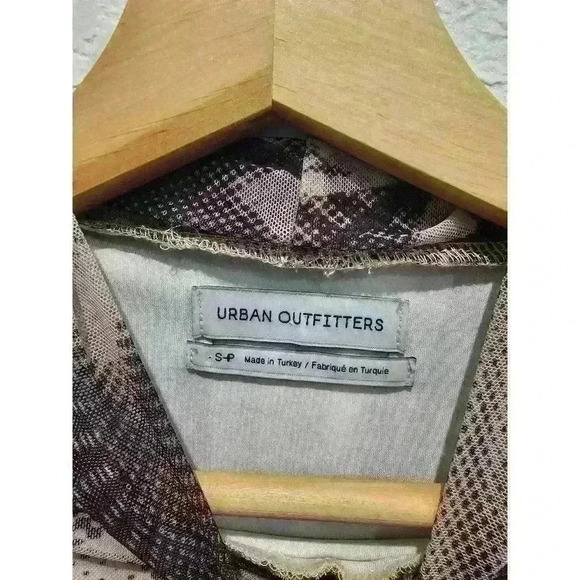 Nwot.Urban Outfitters. UO Alessia Mock Neck Mini Dress. - Picture 5 of 8